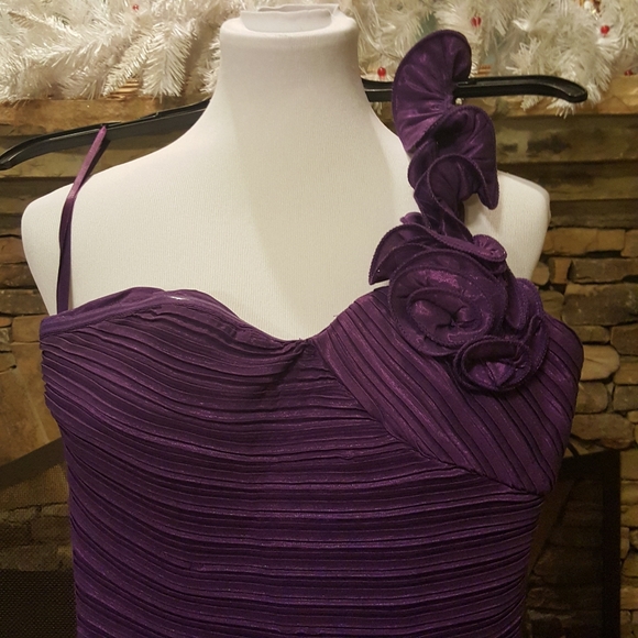 SANA  Prom Purple One Shoulder Ruffle DRESS - Picture 2 of 4